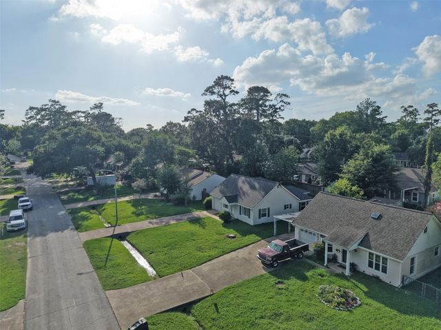 1034 Lamonte Lane, Houston, TX 77018