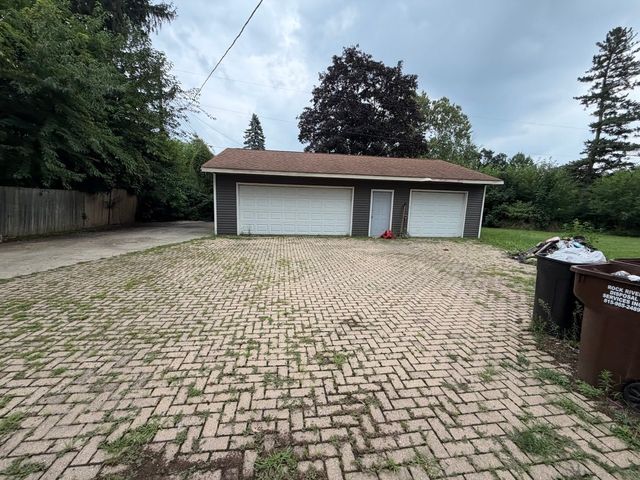 2848 Woodside Drive, Rockford, IL 61109
