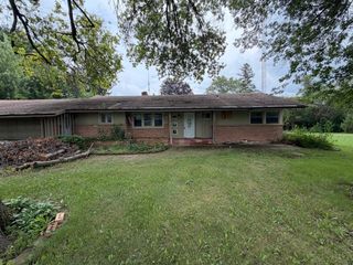 2848 Woodside Drive, Rockford, IL 61109