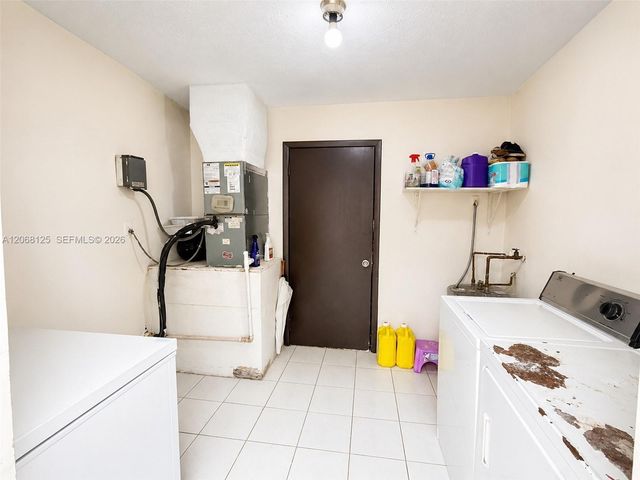 2745 NW 7th Court, Fort Lauderdale, FL 33311