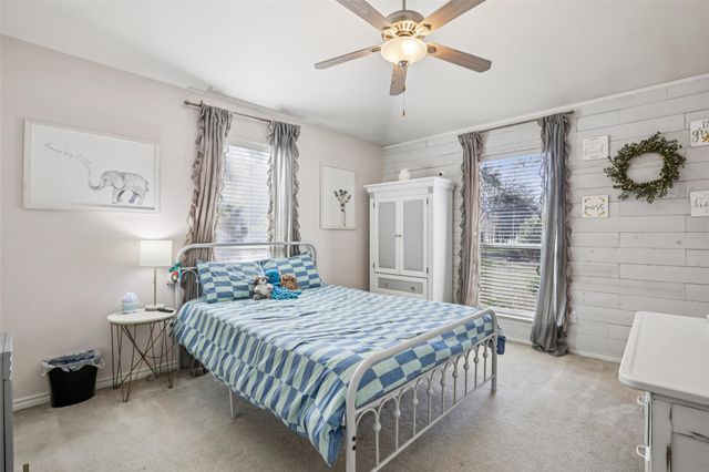 500 Leanna Woods CV, Manchaca, TX 78652