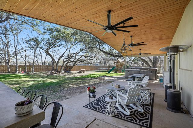 500 Leanna Woods CV, Manchaca, TX 78652