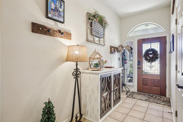 500 Leanna Woods CV, Manchaca, TX 78652