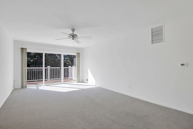 5501 Carriageway Drive 313A, Rolling Meadows, IL 60008