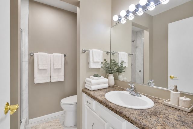 5501 Carriageway Drive 313A, Rolling Meadows, IL 60008