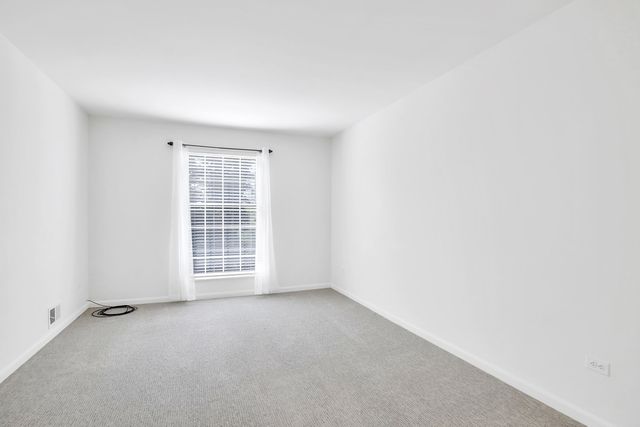 5501 Carriageway Drive 313A, Rolling Meadows, IL 60008