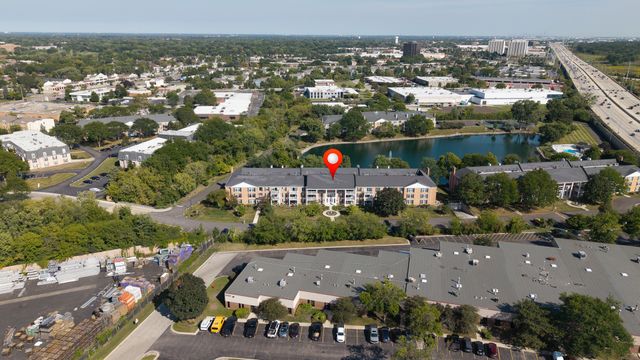 5501 Carriageway Drive 313A, Rolling Meadows, IL 60008
