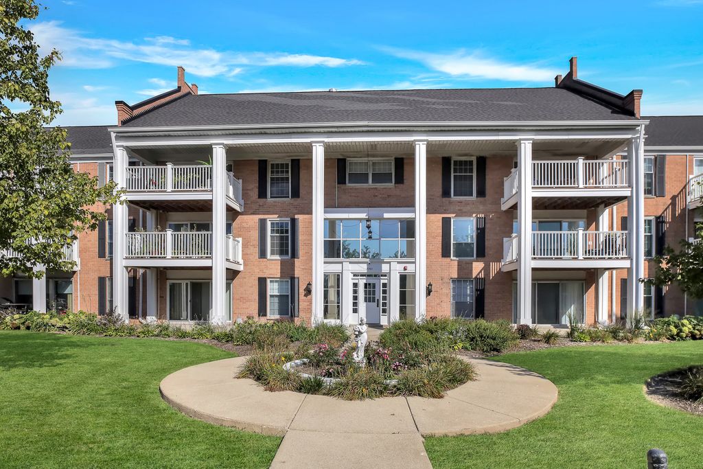 5501 Carriageway Drive 313A, Rolling Meadows, IL 60008