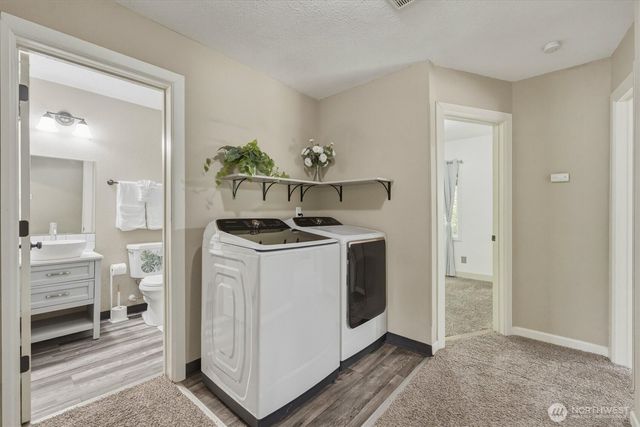 3805 Pacific Way, Longview, WA 98632