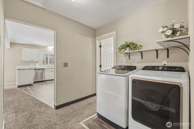 3805 Pacific Way, Longview, WA 98632