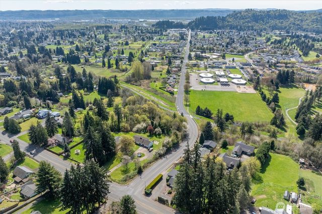 3805 Pacific Way, Longview, WA 98632