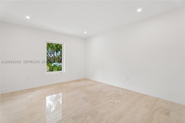 9365 SW 142nd St 9635, Miami, FL 33176