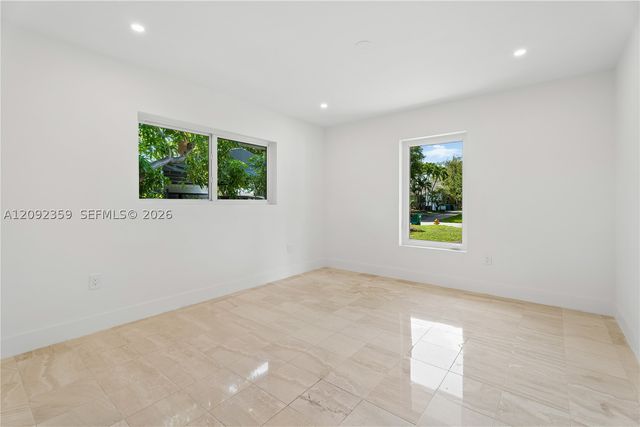 9365 SW 142nd St 9635, Miami, FL 33176
