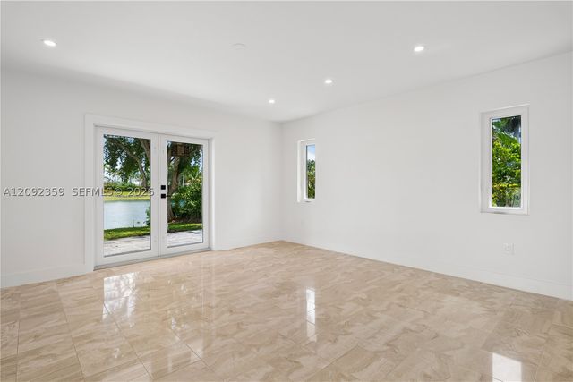 9365 SW 142nd St 9635, Miami, FL 33176