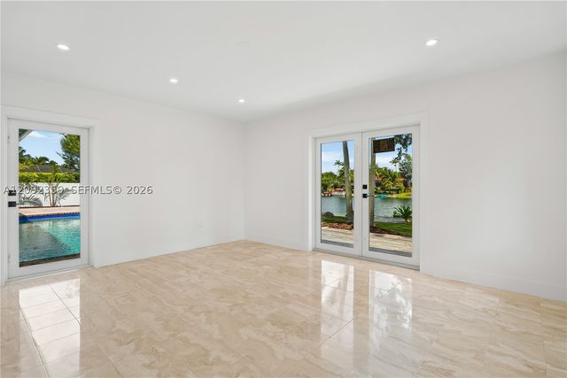 9365 SW 142nd St 9635, Miami, FL 33176