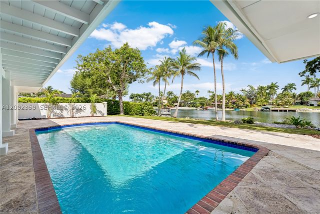 9365 SW 142nd St 9635, Miami, FL 33176
