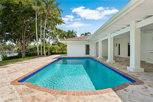 9365 SW 142nd St 9635, Miami, FL 33176
