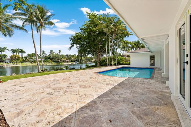 9365 SW 142nd St 9635, Miami, FL 33176
