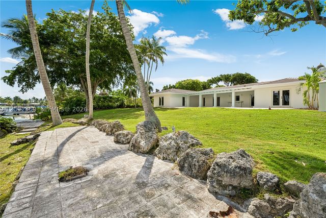 9365 SW 142nd St 9635, Miami, FL 33176