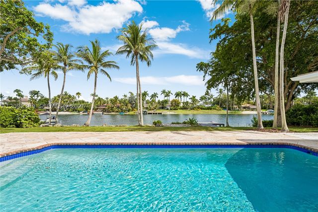 9365 SW 142nd St 9635, Miami, FL 33176