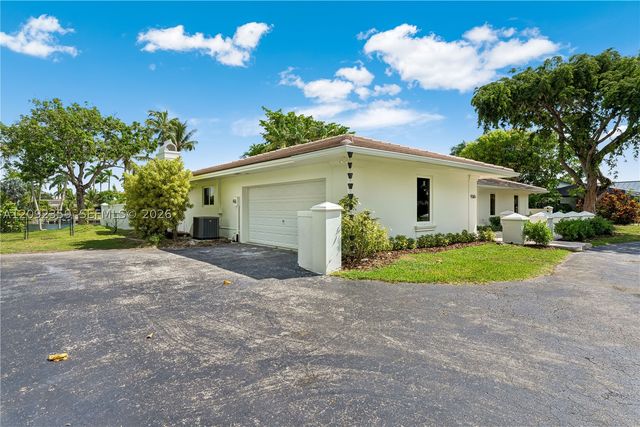 9365 SW 142nd St 9635, Miami, FL 33176
