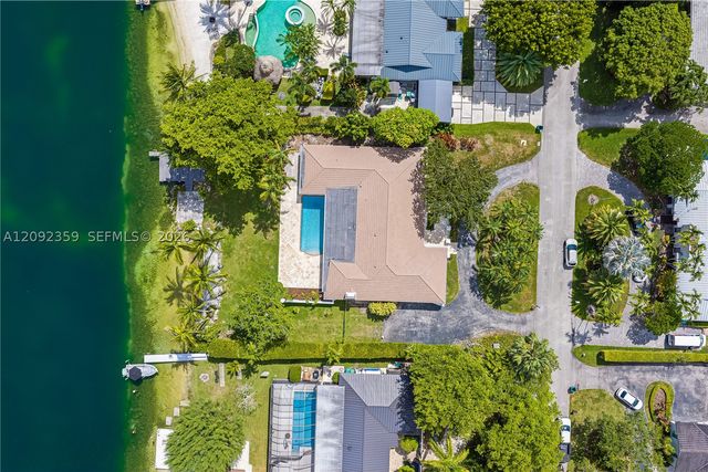 9365 SW 142nd St 9635, Miami, FL 33176