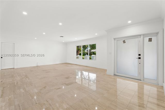 9365 SW 142nd St 9635, Miami, FL 33176