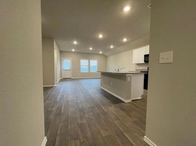 5805 Xene DR, Austin, TX 78724