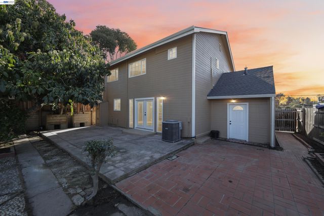 41330 Roberts Ave, Fremont, CA 94538