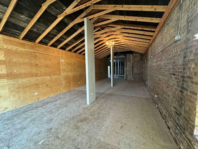 16 E Burlington Avenue, La Grange, IL 60525