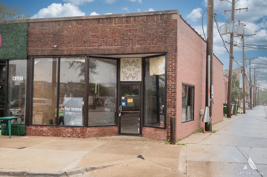 16 E Burlington Avenue, La Grange, IL 60525