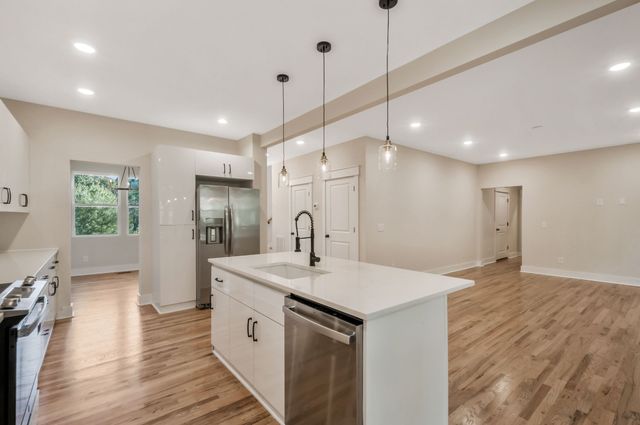 2005 Beaver Ridge Dr, White Bluff, TN 37187