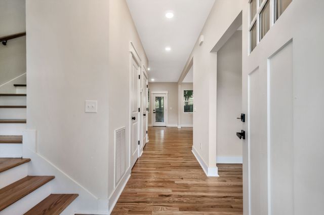 2005 Beaver Ridge Dr, White Bluff, TN 37187