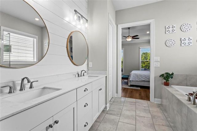 1041 Cagle Creek Overlook, Canton, GA 30115