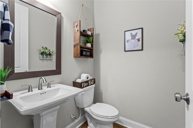 1041 Cagle Creek Overlook, Canton, GA 30115