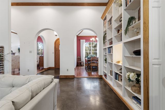 2609 Fair Oaks Circle, Sherman, TX 75092
