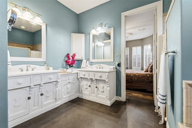 2609 Fair Oaks Circle, Sherman, TX 75092