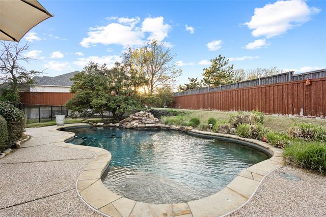 2609 Fair Oaks Circle, Sherman, TX 75092