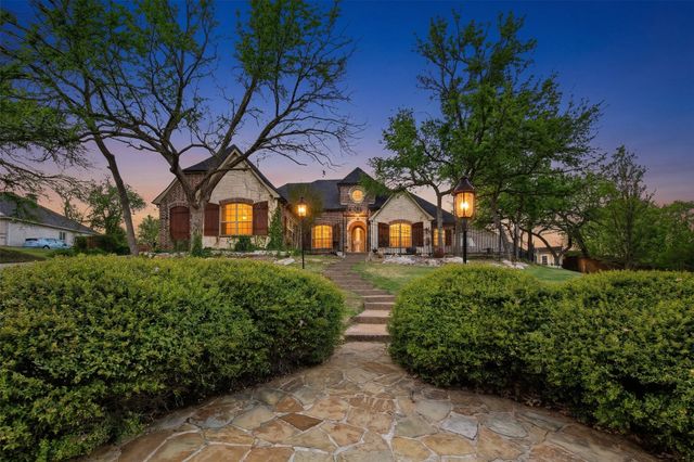 2609 Fair Oaks Circle, Sherman, TX 75092