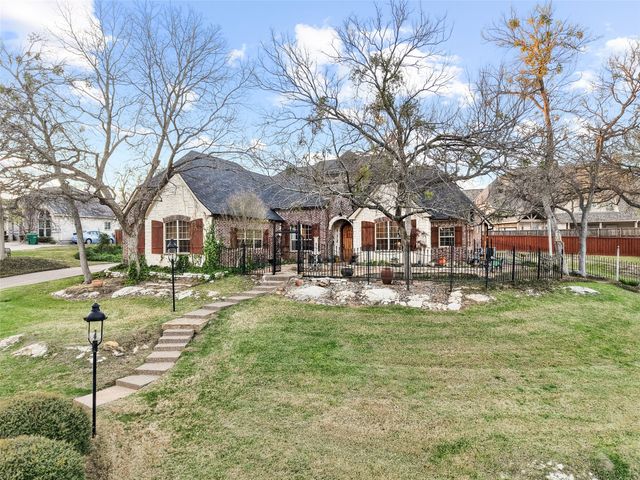 2609 Fair Oaks Circle, Sherman, TX 75092
