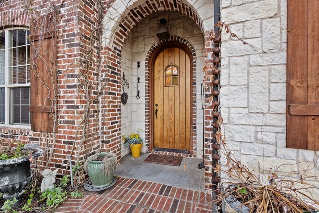 2609 Fair Oaks Circle, Sherman, TX 75092