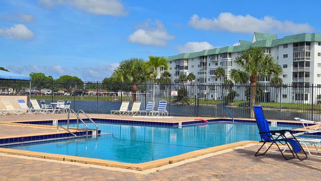 4750 NW 22nd Court 408, Lauderhill, FL 33313