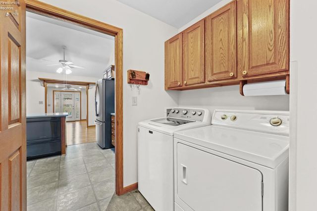 1313 Columbus Ave Unit C, Fostoria, OH 44830