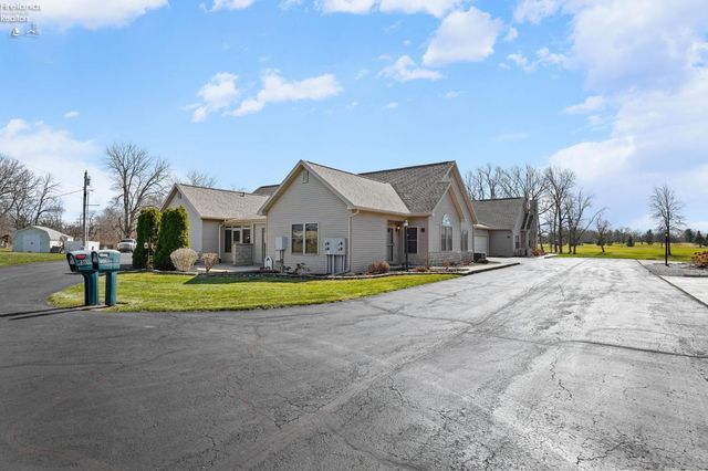 1313 Columbus Ave Unit C, Fostoria, OH 44830