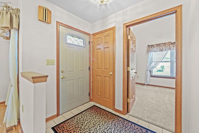 1313 Columbus Ave Unit C, Fostoria, OH 44830