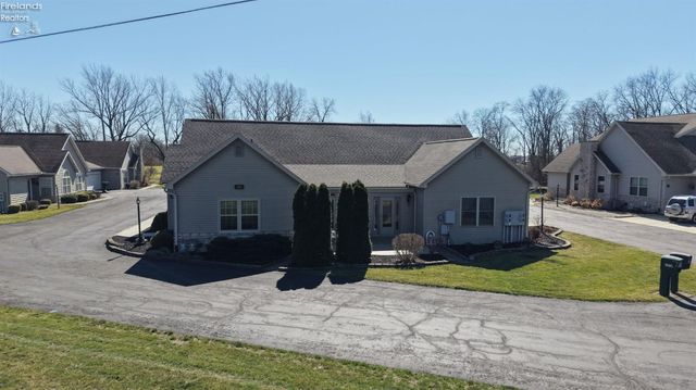 1313 Columbus Ave Unit C, Fostoria, OH 44830