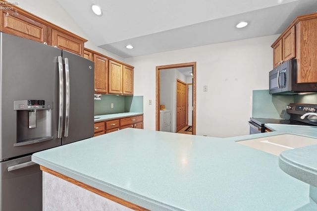 1313 Columbus Ave Unit C, Fostoria, OH 44830