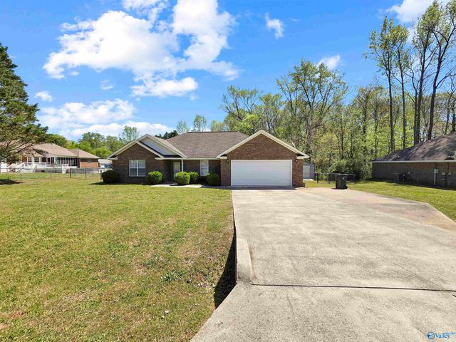 155 Hazel Trace, Hazel Green, AL 35750