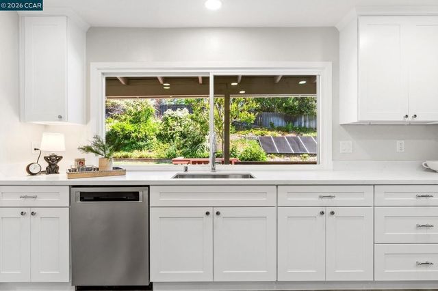 26 Greendell Pl, Pleasant Hill, CA 94523