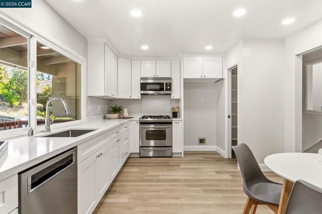 26 Greendell Pl, Pleasant Hill, CA 94523